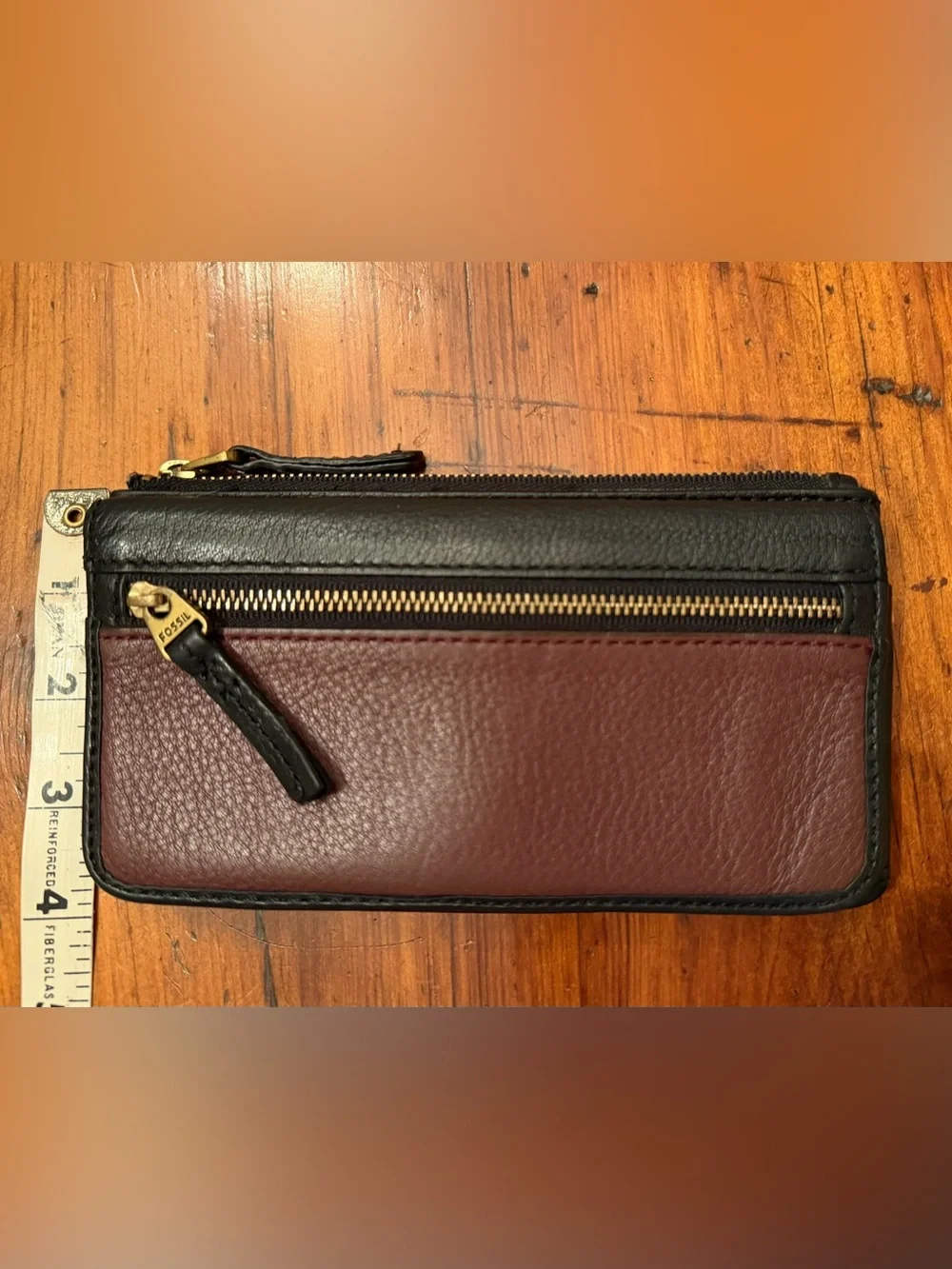 Fossil Black & Burgundy Leather Zip Wallet
